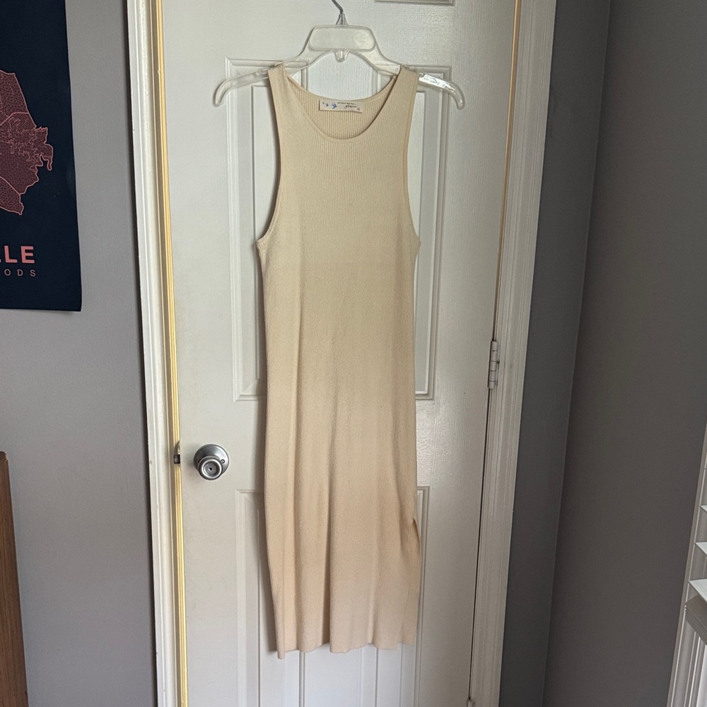 Elegant Cream Sleeveless Dress